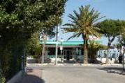 z lo stabilimento balneare di fronte (bagni irene) 2