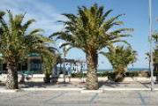 z lo stabilimento balneare di fronte (bagni irene)